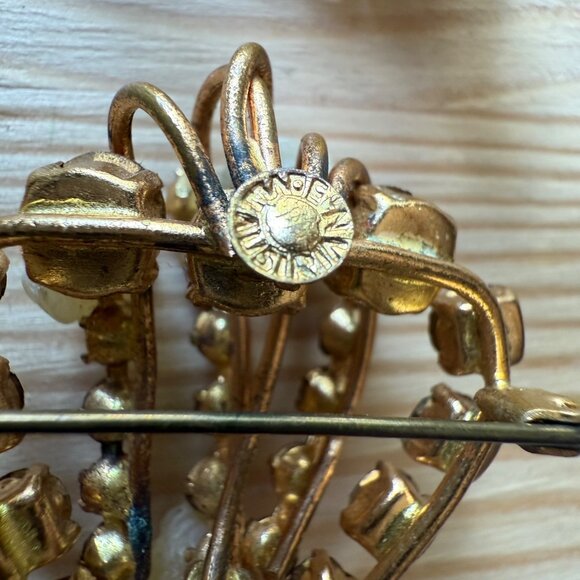 Vintage Austrian Rhinestone & Floral Clip-On Earrings & Brooch Set Mid Century - Picture 11 of 12